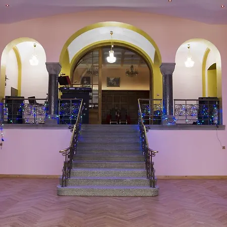 Bergera 3* Dzierzoniow
