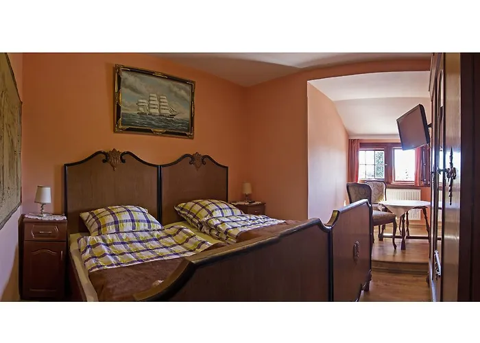 Bergera 3* Dzierzoniow