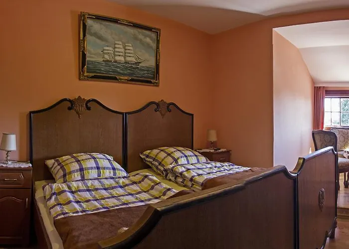 Bergera 3* Dzierzoniow